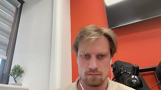 fmodel online show from 11, 3, 2026