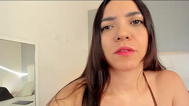 Snapshot of NataliaBuiles chatting on 20, 6, 2026 NataliaBuiles online show from 20, 6, 2026