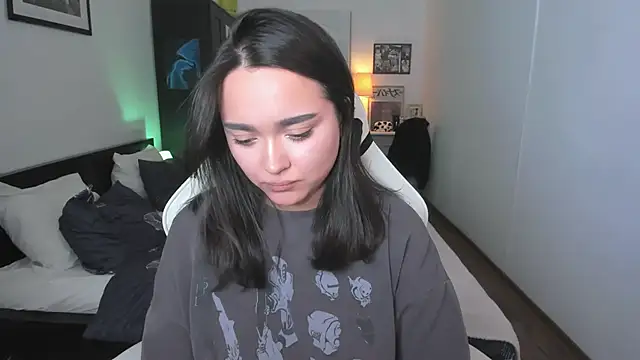 Tiffany Flynn online show from 22, 12, 2024