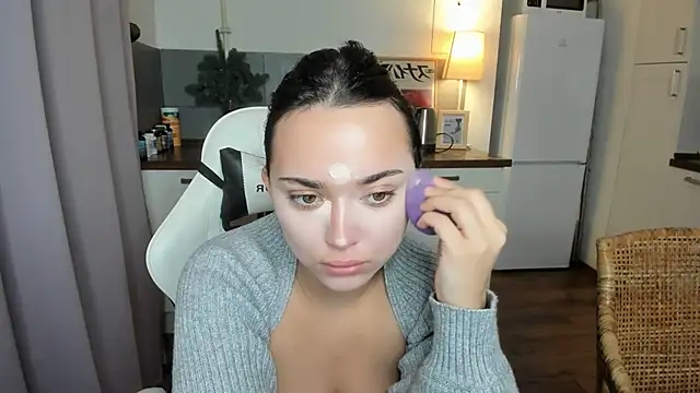 Tiffany Flynn online show from 12, 1, 2025