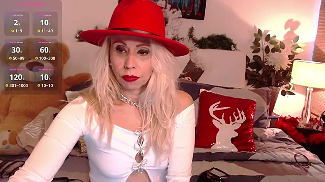 Luci evans online show from 23, 11, 2025