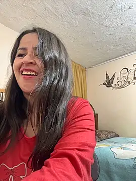 latinfemale online show from 7, 2, 2026