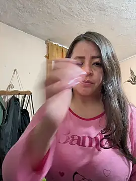 latinfemale online show from 15, 2, 2026