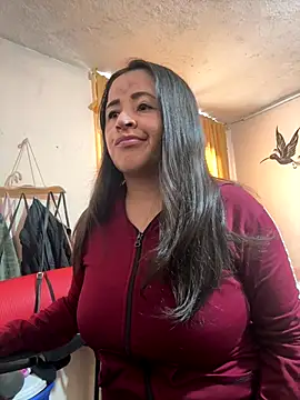 latinfemale online show from 23, 10, 2025