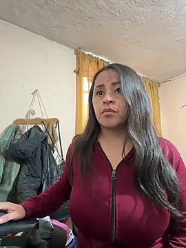 latinfemale online show from 7, 11, 2025