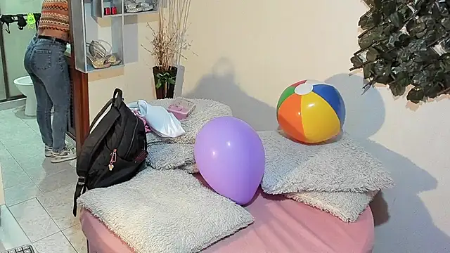 DestinyHills online show from 30, 3, 2026