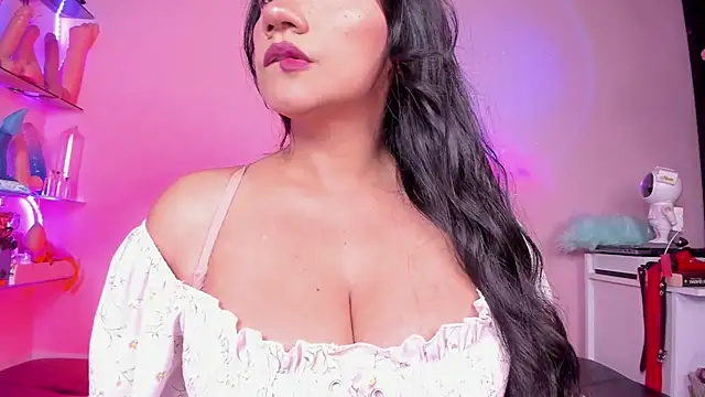 christymilkk online show from 19, 11, 2025