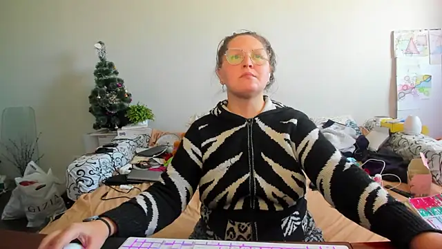 IamYourNarcotic online show from 2, 2, 2026