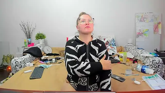 IamYourNarcotic online show from 13, 3, 2026