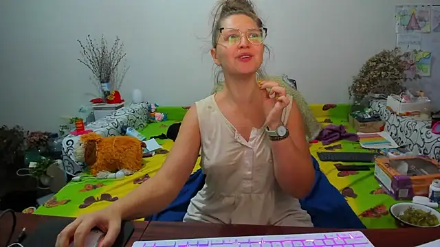 IamYourNarcotic online show from 8, 12, 2024