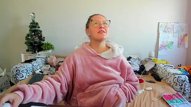 IamYourNarcotic online show from 4, 2, 2026