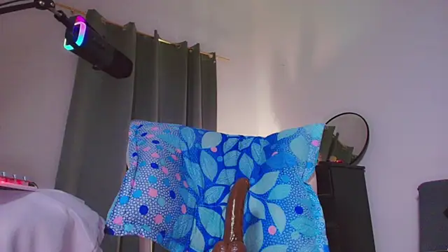 heaven puertas1 online show from 18, 4, 2026