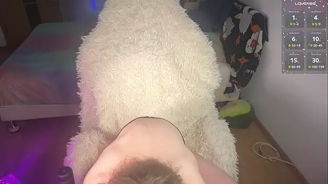 aesthetic boyy online show from 26, 4, 2026