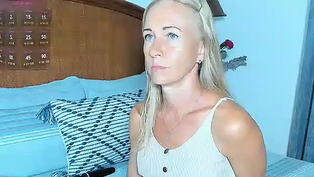 Christine 35 online show from 19, 2, 2026