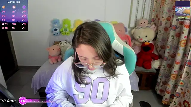 Snapshot of linda-schmidt chatting on 13, 5, 2026 linda-schmidt online show from 13, 5, 2026