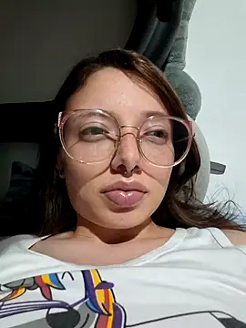 Snapshot of linda-schmidt chatting on 17, 6, 2026 linda-schmidt online show from 17, 6, 2026