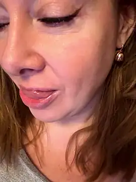 Alice Sweetyyy online show from 9, 1, 2026