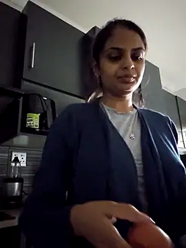 DirtySnowball69 online show from 24, 4, 2026