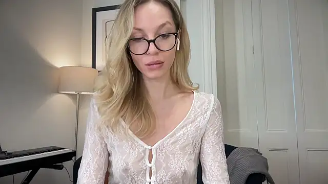 Snapshot of Cutensadistic chatting on 14, 3, 2025 Cutensadistic online show from 14, 3, 2025
