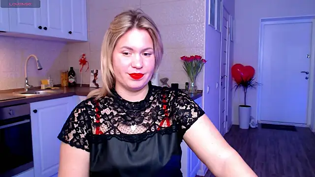 HotTiffani online show from 23, 2, 2025