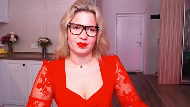 HotTiffani online show from 22, 9, 2025