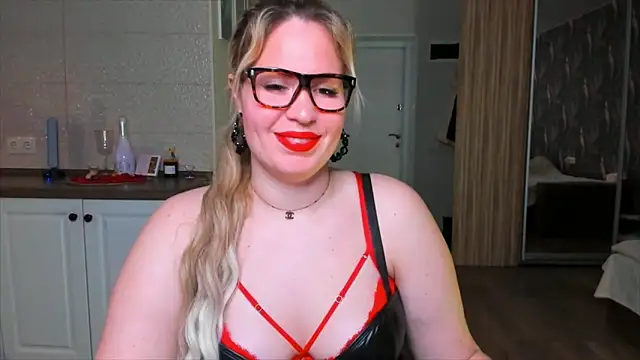 HotTiffani online show from 26, 2, 2026