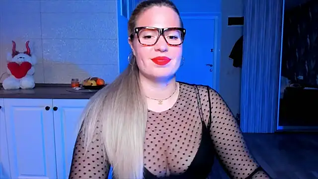 HotTiffani online show from 26, 11, 2025