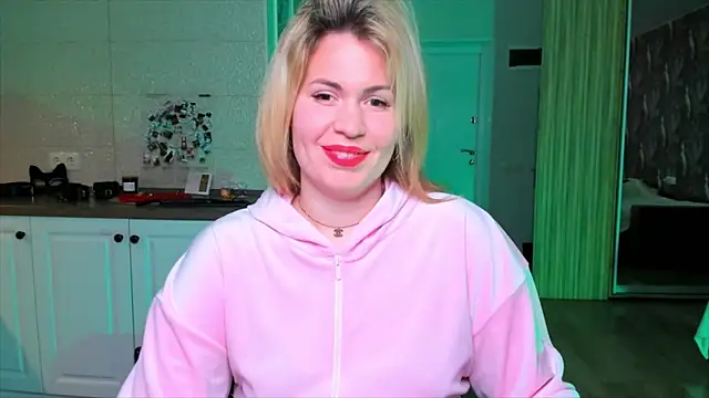 HotTiffani online show from 4, 3, 2026