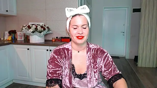HotTiffani online show from 13, 9, 2025