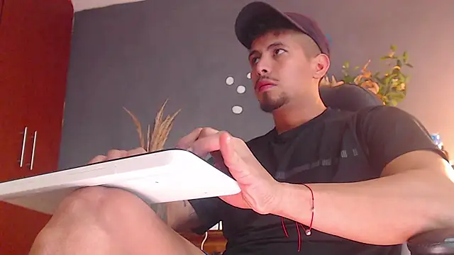 geirge teacherxx online show from 19, 3, 2025