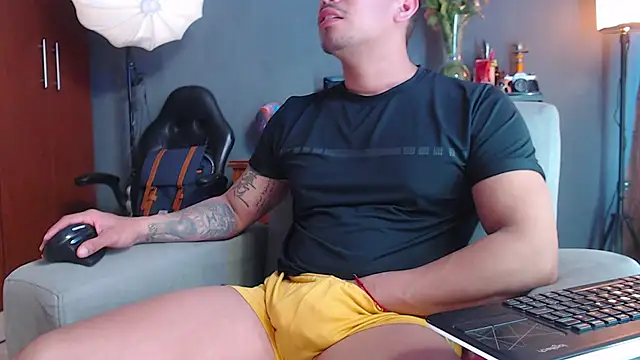 Snapshot of geirge_teacherxx chatting on 12, 11, 2025 geirge teacherxx online show from 12, 11, 2025