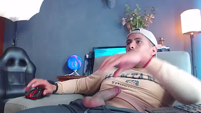 Snapshot of geirge_teacherxx chatting on 15, 10, 2025 geirge teacherxx online show from 15, 10, 2025