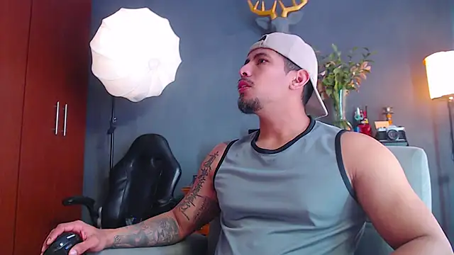 Snapshot of geirge_teacherxx chatting on 31, 10, 2025 geirge teacherxx online show from 31, 10, 2025