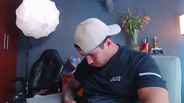 Snapshot of geirge_teacherxx chatting on 24, 11, 2025 geirge teacherxx online show from 24, 11, 2025