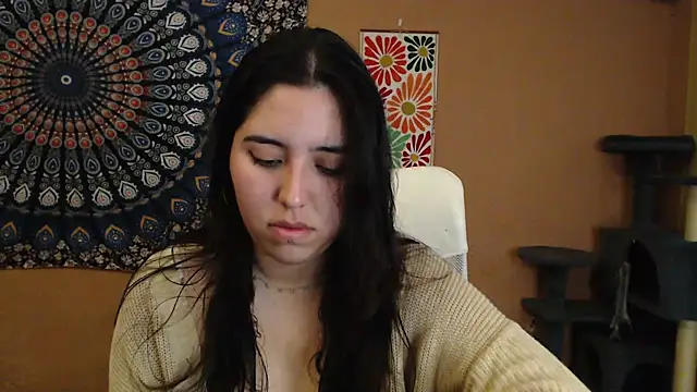 Snapshot of IntimateTales chatting on 8, 1, 2025 IntimateTales online show from 8, 1, 2025