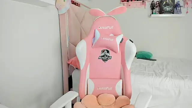 Snapshot of cherrycute chatting on 4, 12, 2024 cherrycute online show from 4, 12, 2024