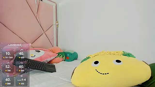 Snapshot of cherrycute chatting on 8, 12, 2024 cherrycute online show from 8, 12, 2024