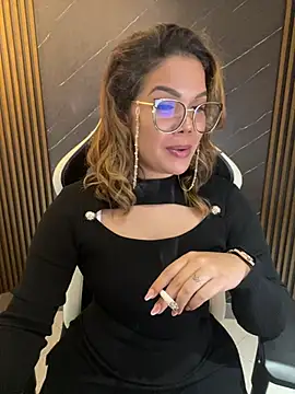 Snapshot of KellyBrooklyn_ chatting on 10, 1, 2026 KellyBrooklyn online show from 10, 1, 2026