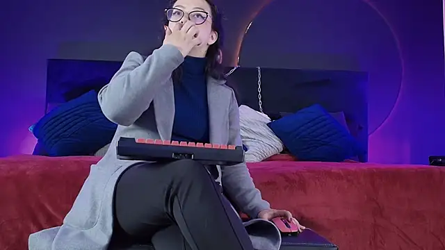  Jade 16 online show from 14, 4, 2026