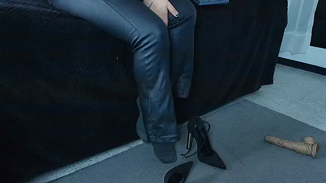 Snapshot of _Jade_16 chatting on 8, 11, 2025 Jade 16 online show from 8, 11, 2025