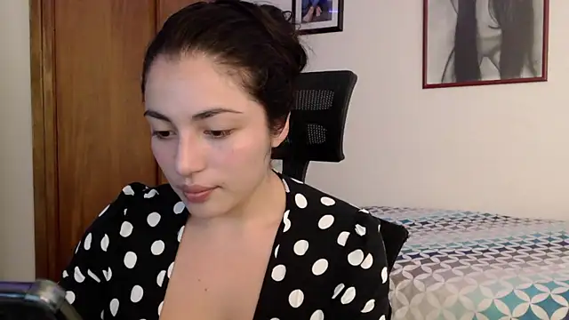 Honey Aynur20 online show from 3, 10, 2025