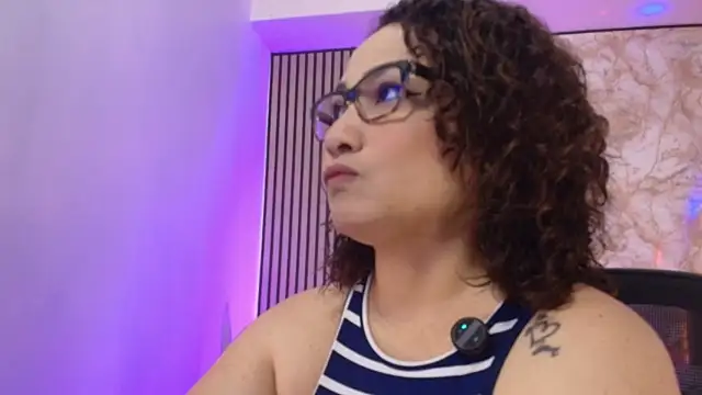 Snapshot of JuliRamirez chatting on 29, 5, 2026 JuliRamirez online show from 29, 5, 2026