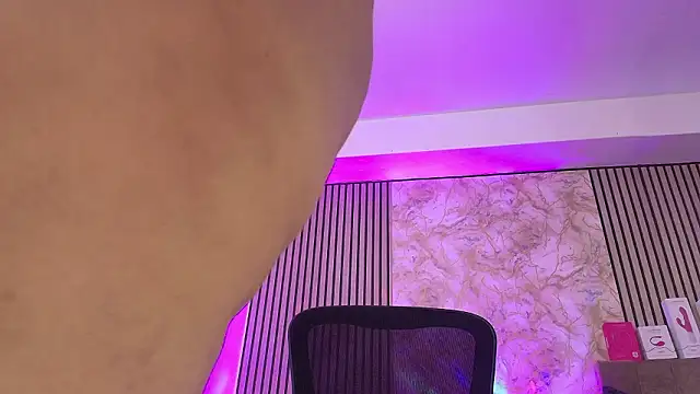 JuliRamirez online show from 13, 3, 2026