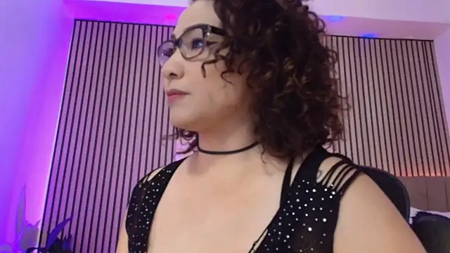 Snapshot of JuliRamirez chatting on 22, 5, 2026 JuliRamirez online show from 22, 5, 2026