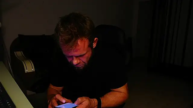 Snapshot of Tommy_Burnz chatting on 8, 9, 2025 Tommy Burnz online show from 8, 9, 2025