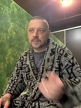 DanielOhCool online show from 10, 4, 2026