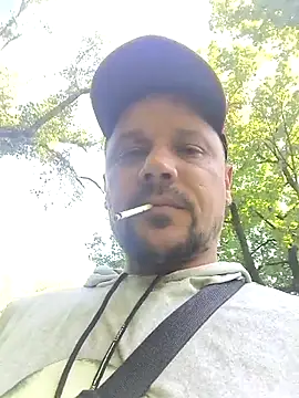 Snapshot of DanielOhCool chatting on 2, 7, 2026 DanielOhCool online show from 2, 7, 2026