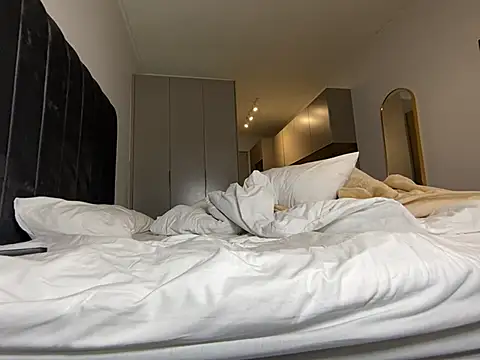 MissLola27 online show from 17, 3, 2026