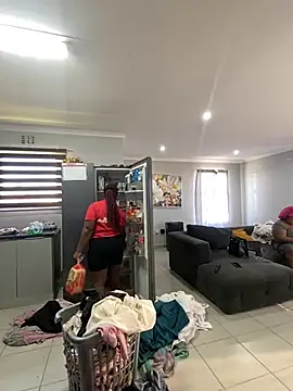 MissLola27 online show from 7, 2, 2026