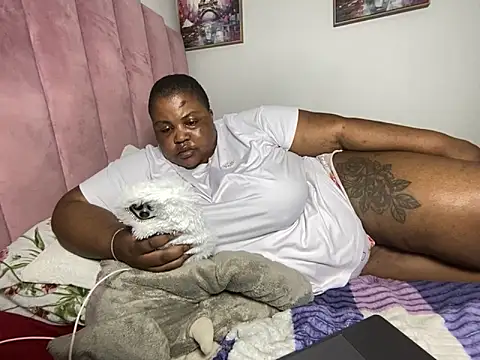 MissLola27 online show from 2, 4, 2026